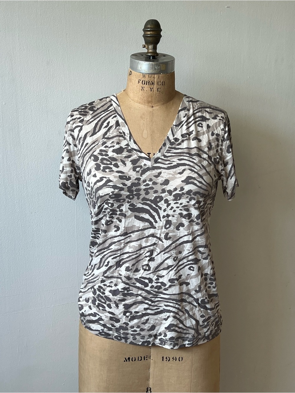 Rails Gray and White Animal Print Cara Sand Bengal V-Neck Tee